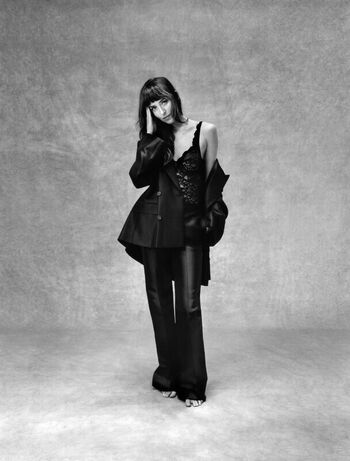 Full leaked Dakota johnson private photo