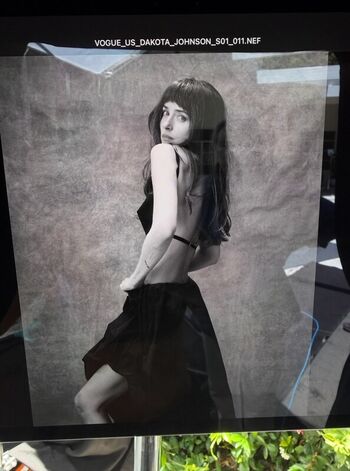 Full leaked Dakota johnson private photo