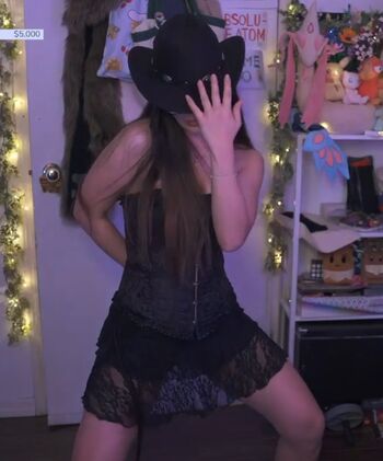 Full leaked Dalcompeach private photo