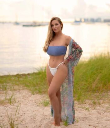 Full leaked Dani on deck private photo
