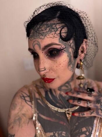 Full leaked Danibinx private photo