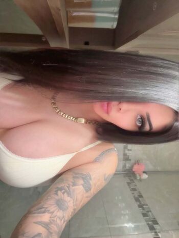 Full leaked Daniela chaverry private photo