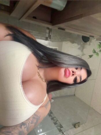 Full leaked Daniela chaverry private photo