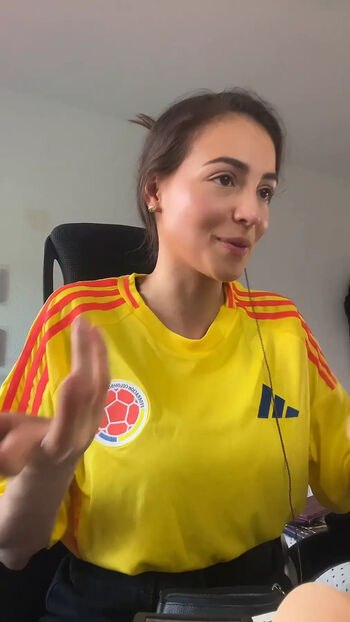Full leaked Daniela derly private photo