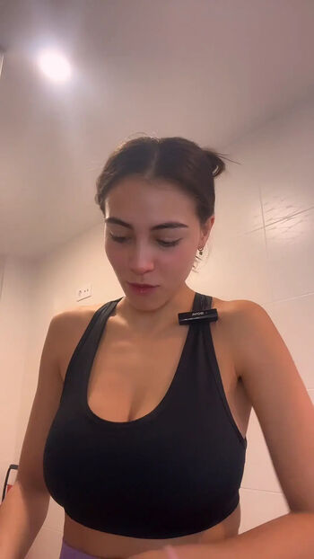Full leaked Daniela derly private photo