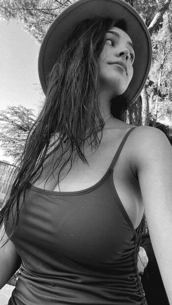 Full leaked Daniela derly private photo