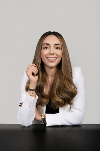 Daniela Reza