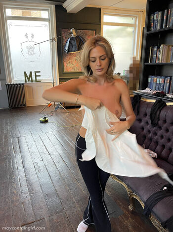 Full leaked Danielle sellers private photo