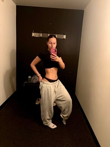 Full leaked Danielledvs private photo