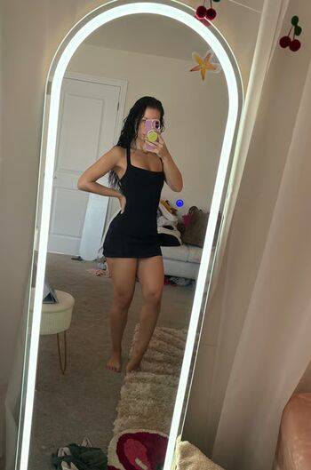 Full leaked Danielledvs private photo