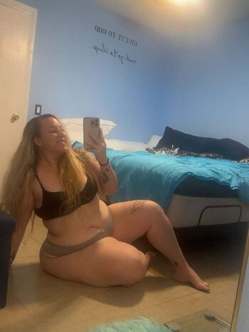 Full leaked Daniellee private photo