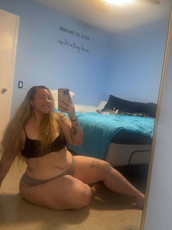 Full leaked Daniellee private photo