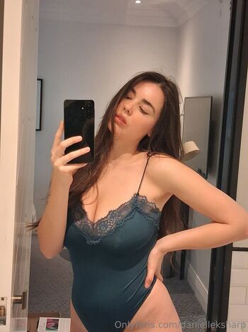 Full leaked Danielleksharp private photo