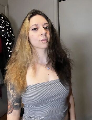 Full leaked Danigoodisonn private photo