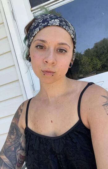 Full leaked Danigoodisonn private photo