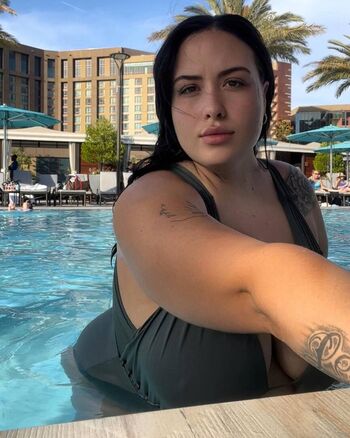 Full leaked Danis figure private photo
