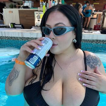 Full leaked Danis figure private photo