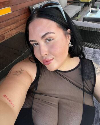 Full leaked Danis figure private photo