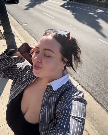 Full leaked Danis figure private photo
