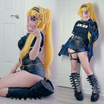 Full leaked Danisaurz page private photo