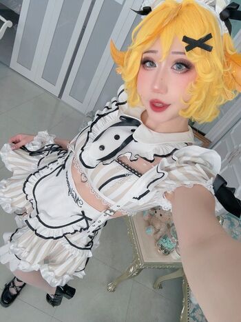 Full leaked Danisaurz page private photo