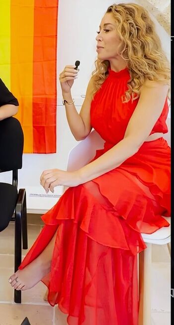 Full leaked Dannii minogue private photo