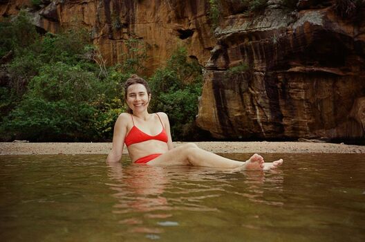 Full leaked Daphne bozaski private photo