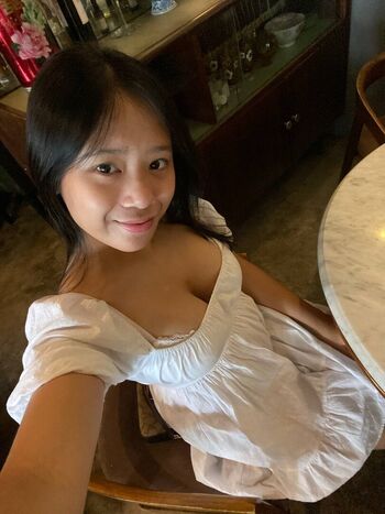 Full leaked Daphnelowkey private photo