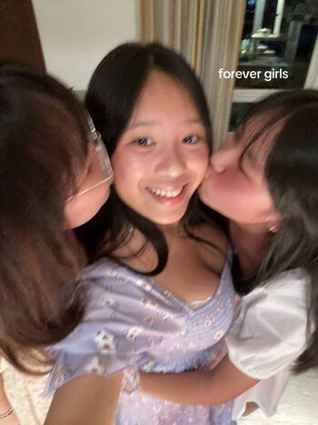 Full leaked Daphnelowkey private photo