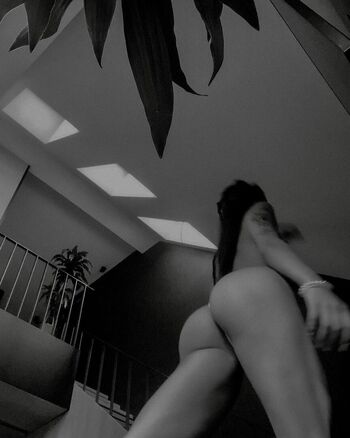 Full leaked Dara darnadue private photo