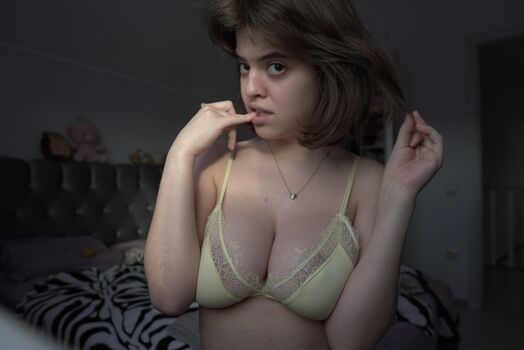 Full leaked Daria aref private photo