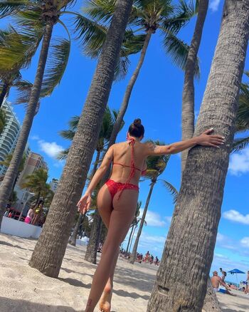 Full leaked Darinayotova private photo