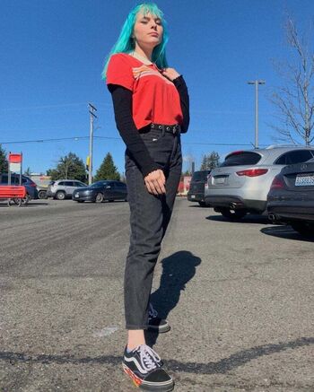 Full leaked Darynapopach private photo