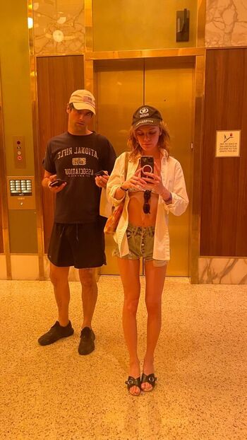 Full leaked Dasha nekrasova private photo