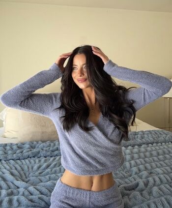 Full leaked Davis sisters private photo
