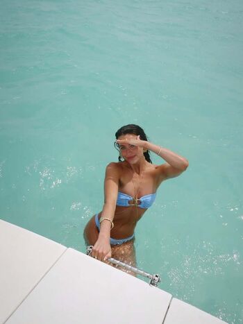 Full leaked Davis sisters private photo