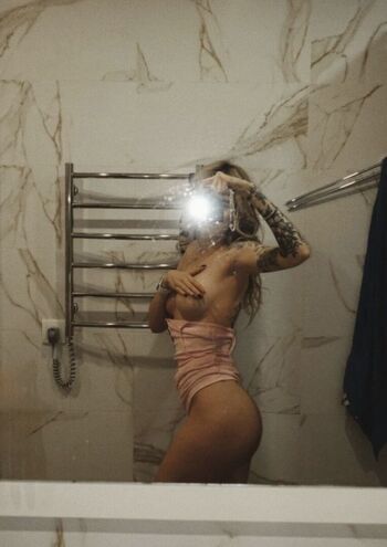 Full leaked Daxaxa page private photo