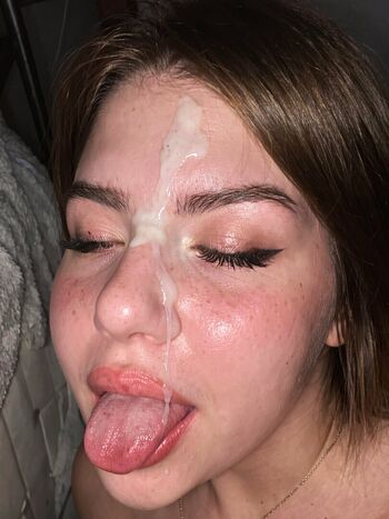 Full leaked Deadblondinka private photo