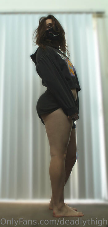 Full leaked Deadlythighs private photo