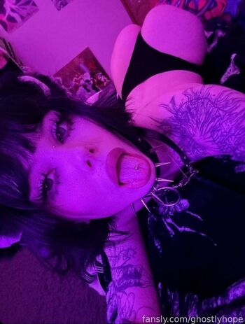 Full leaked Deadlyydoll private photo