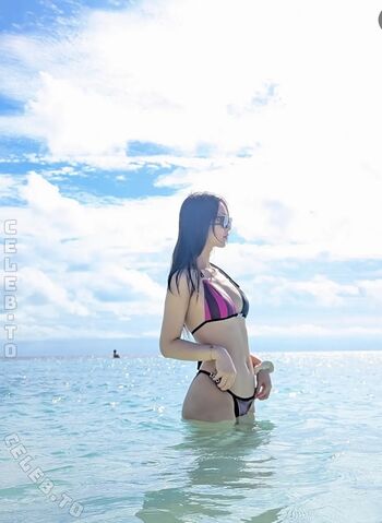 Full leaked Dear chuu page private photo