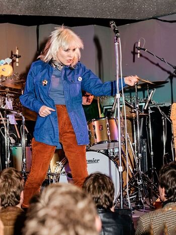 Full leaked Debbie harry private photo