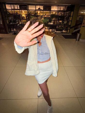 Full leaked Debby lagranha private photo
