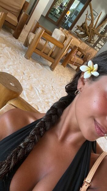 Full leaked Debora gomes private photo