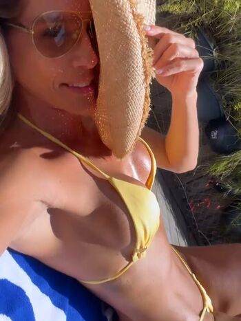 Full leaked Deborah secco  page private photo