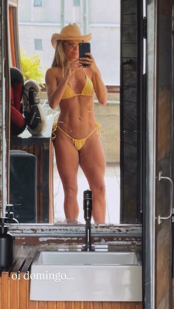 Full leaked Deborah secco  page private photo