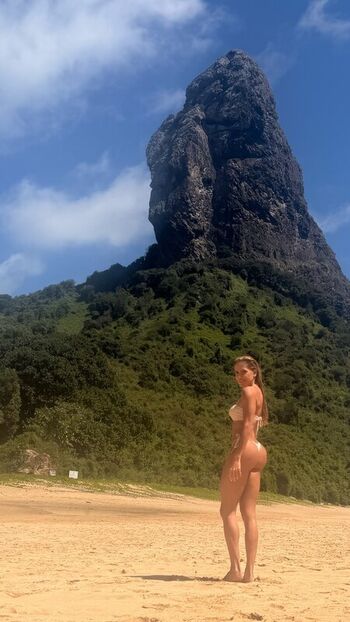 Full leaked Deborah secco page private photo