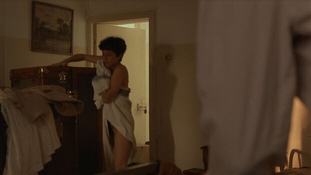 Full leaked Debra winger private photo