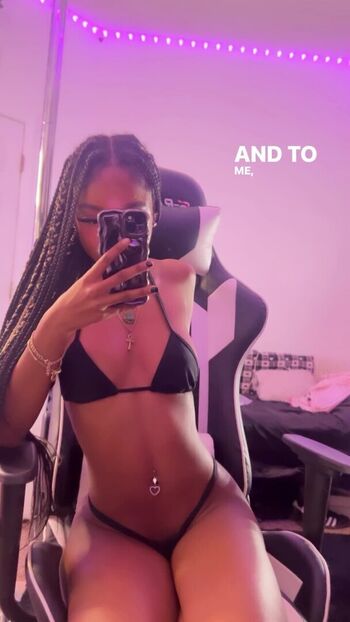Full leaked Decembrsprincess private photo