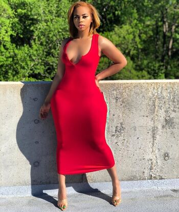 dee.lanee